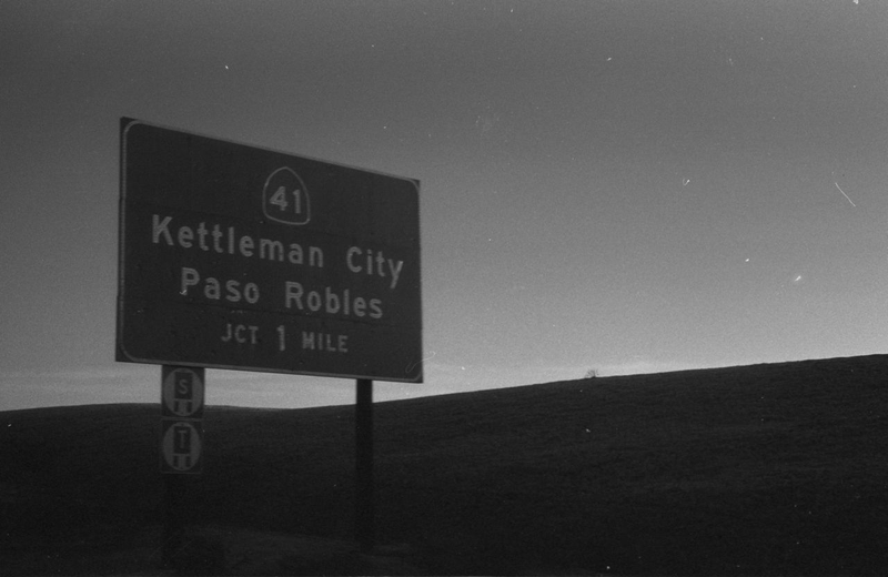 Illustration for article titled Murilee's Interstate 5 Road Trip Photos Of The Late 1980s